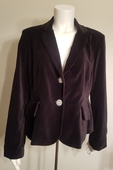 next black velvet blazer